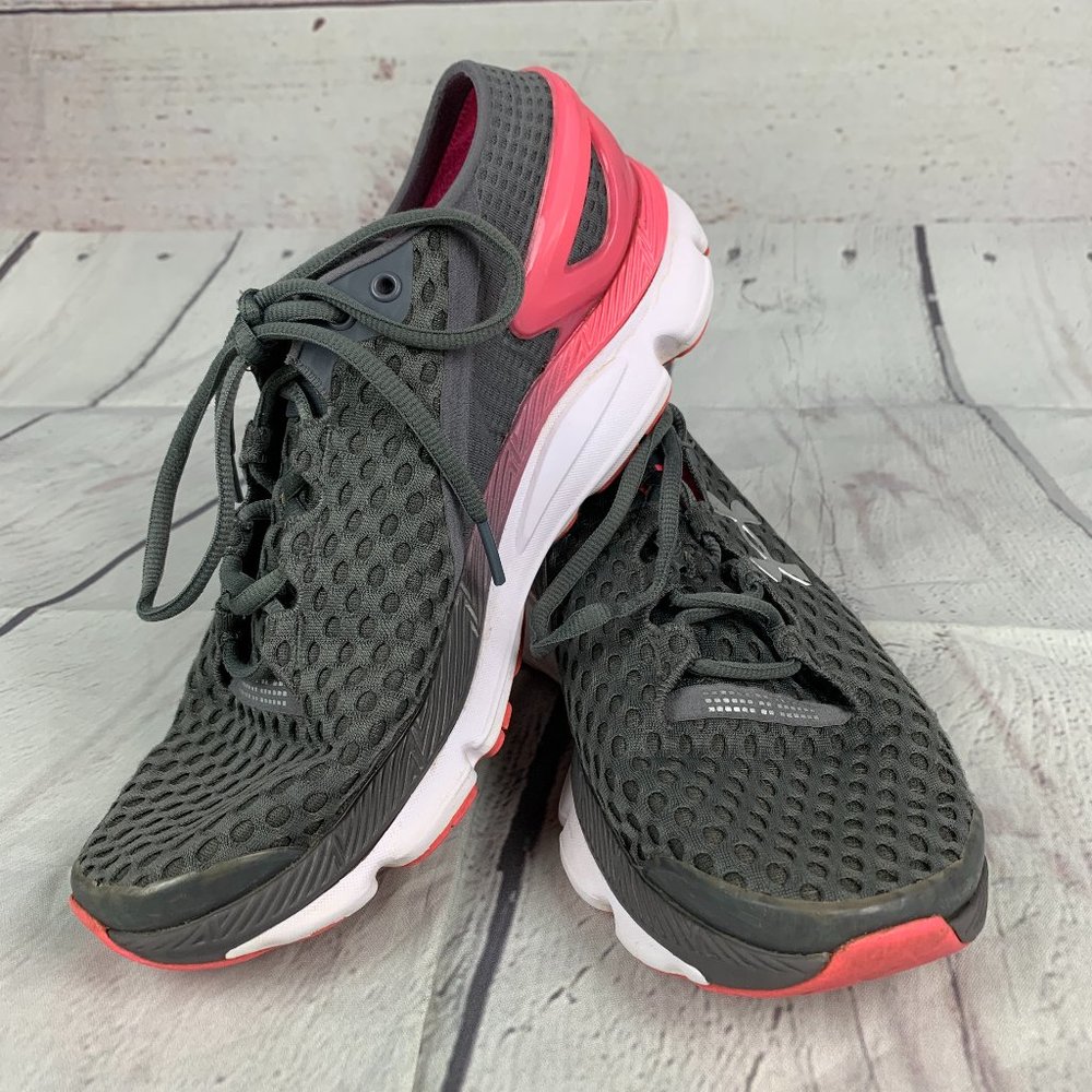 Under Armour Women's Speedform Size 10 pink